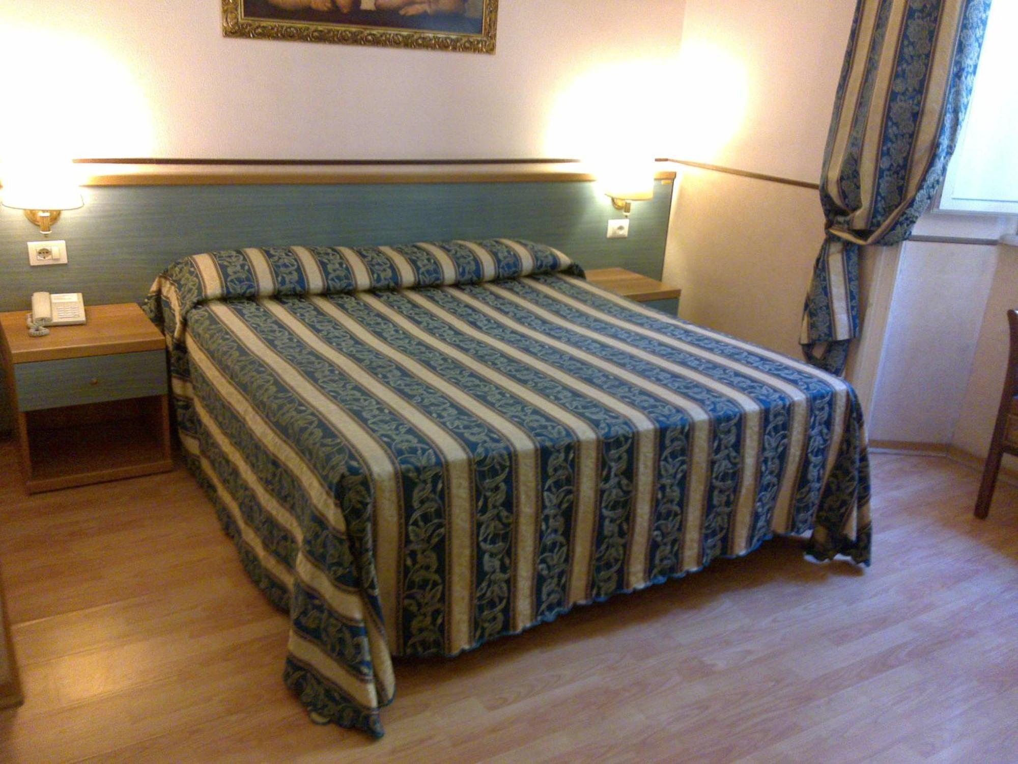 Hotel Lazzari — Fotos 1